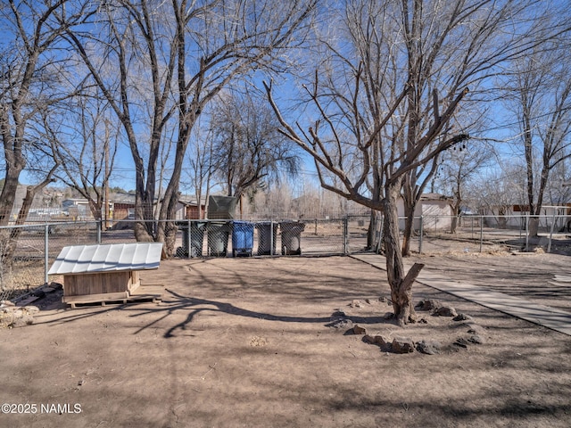 view of yard featuring a swimming pool