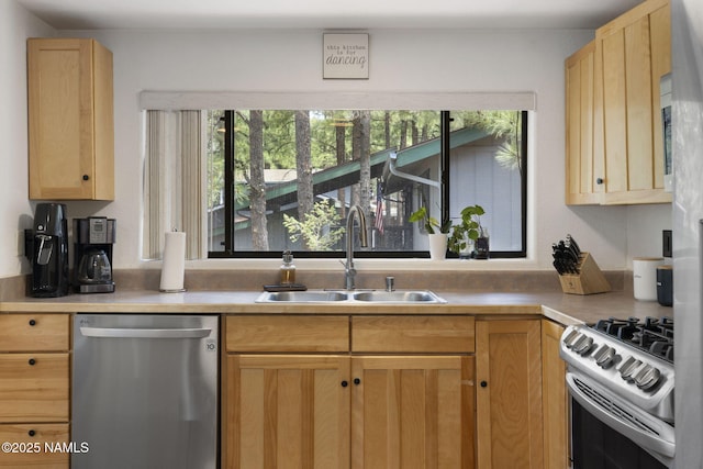 810 N Turquoise Dr, Flagstaff, AZ 86001 - photo 14