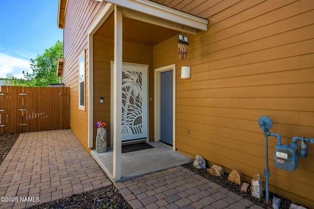 9129 W Arden Ln, Bellemont, AZ 86015 - entrance to property featuring a gate