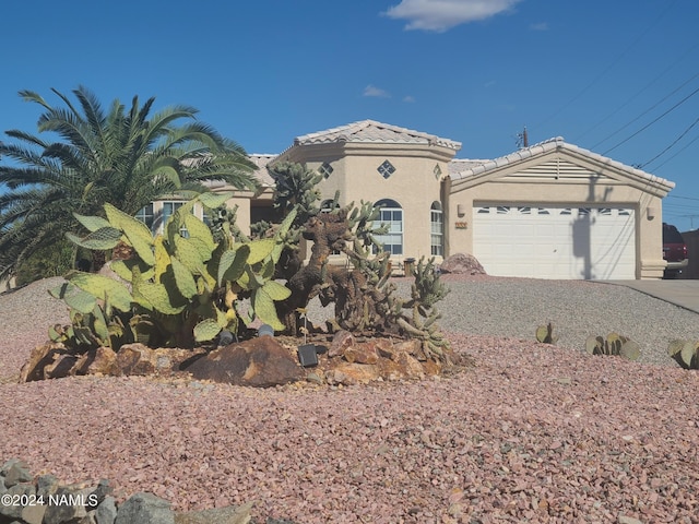 view of front of house featuring a garage