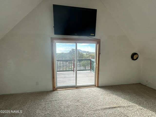 8120 N Cassity Trl, Williams, AZ 86046 - additional living space with lofted ceiling and carpet flooring