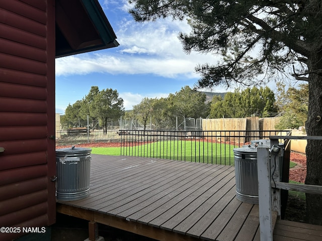 8120 N Cassity Trl, Williams, AZ 86046 - deck with a trampoline