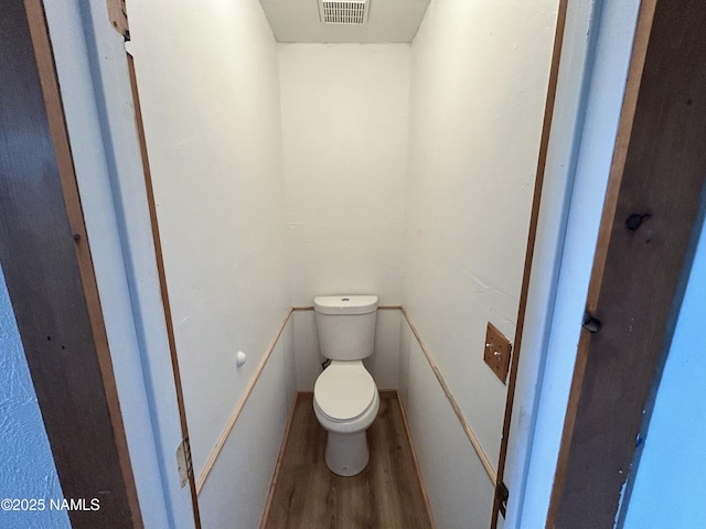 8120 N Cassity Trl, Williams, AZ 86046 - bathroom with wood finished floors and toilet