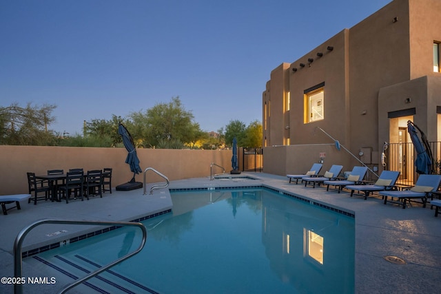 10299 E White Feather Ln, Scottsdale, AZ 85262 - community pool with a patio