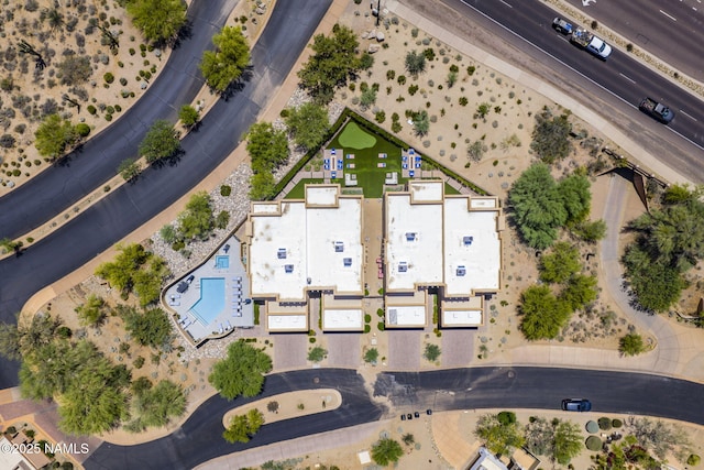 10299 E White Feather Ln, Scottsdale, AZ 85262 - view of property location featuring a pool