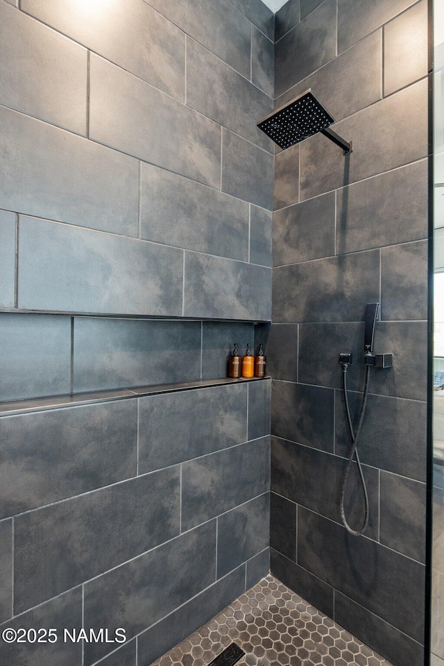 10299 E White Feather Ln, Scottsdale, AZ 85262 - full bathroom featuring tiled shower