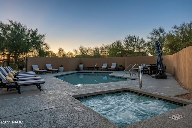 10299 E White Feather Ln, Scottsdale, AZ 85262 - community pool featuring a community hot tub and a patio area