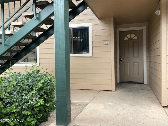 view of property entrance