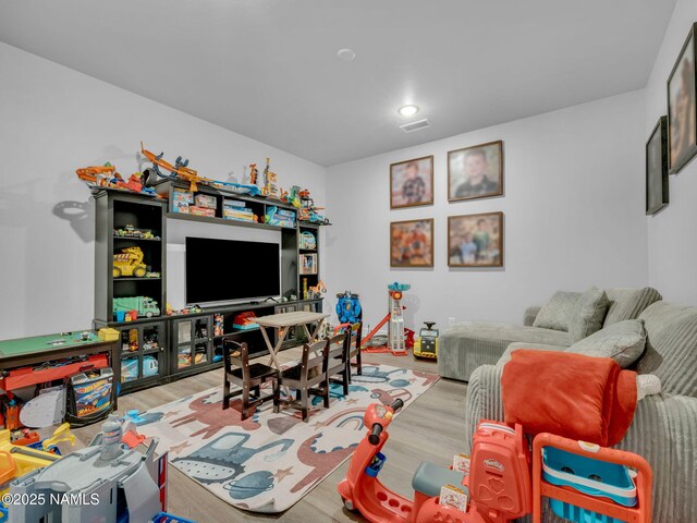 2566 S Cottonrose Ln, Flagstaff, AZ 86005 - living area with wood finished floors