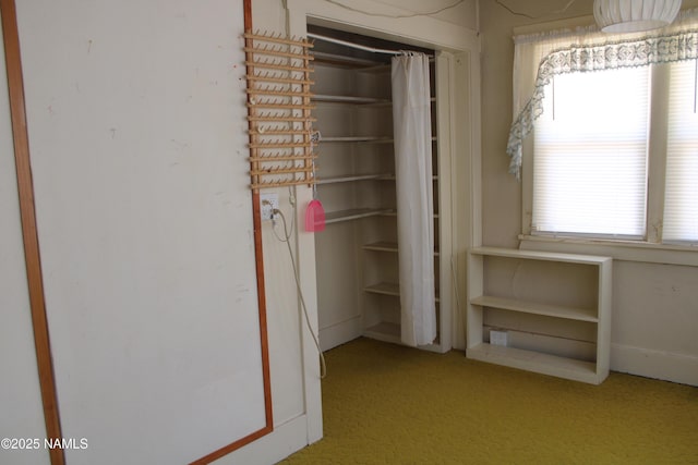 620 W Elm St, Winslow, AZ 86047 - view of closet