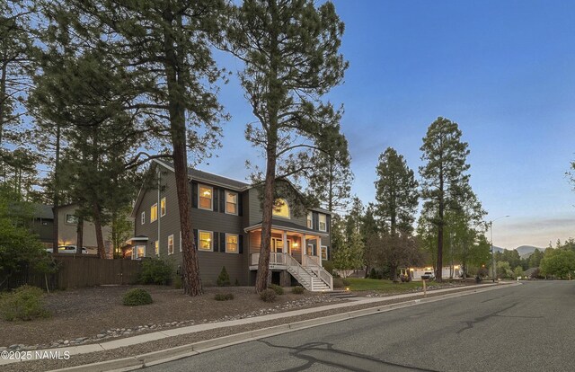 1085 N Conifer Rd, Flagstaff, AZ 86001 - traditional home featuring stairs