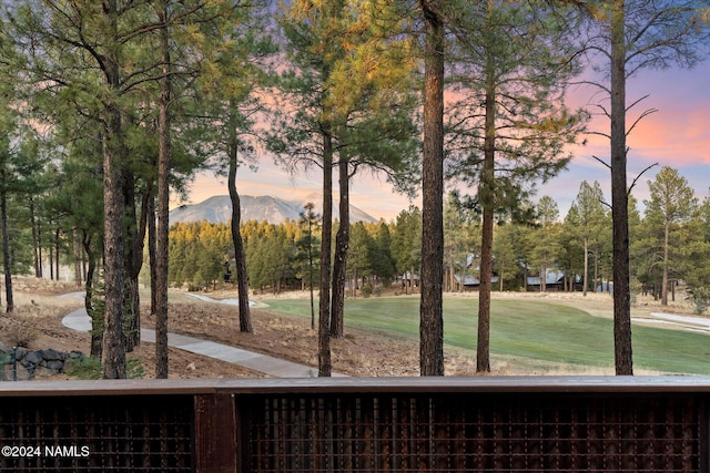 Listing photo 2 for 2525 La Serena Dr, Flagstaff AZ 86005