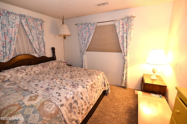 733 S 3rd St, Williams, AZ 86046 - bedroom featuring carpet and a textured ceiling