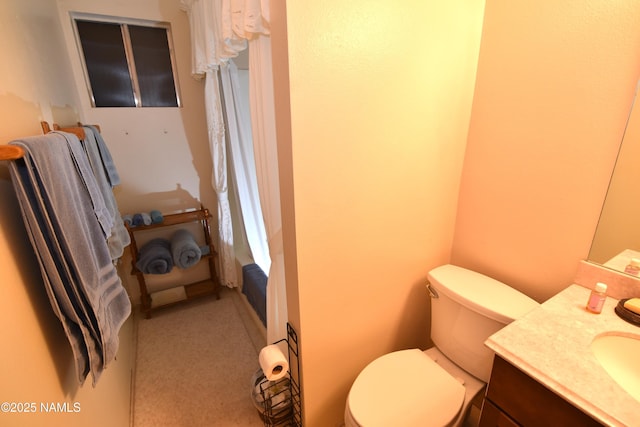 733 S 3rd St, Williams, AZ 86046 - bathroom with vanity, toilet, and shower / bath combo