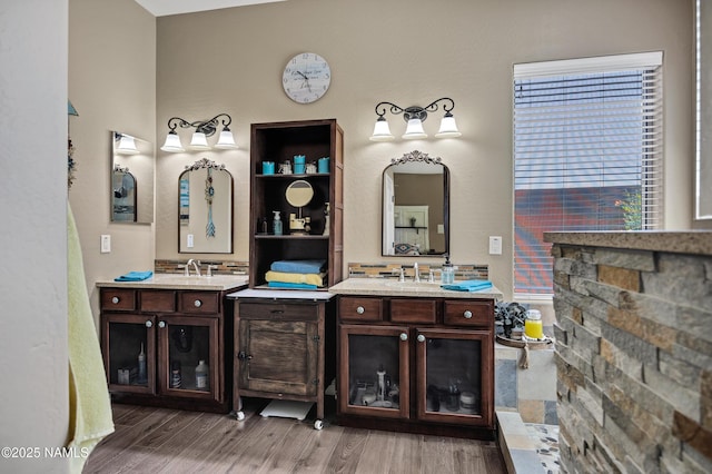 41215 N Lytham Ct, Phoenix, AZ 85086 - full bathroom featuring two vanities and wood finished floors