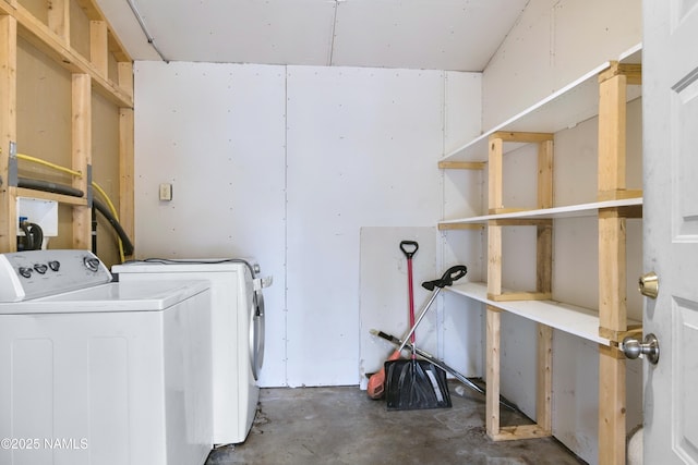 3580 N Jamison Blvd, Flagstaff, AZ 86004 - washroom with washing machine and dryer