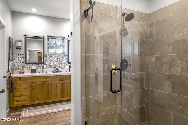 3095 E Pinetree Dr, Williams, AZ 86046 - full bath with wood finished floors, a stall shower, vanity, and recessed lighting