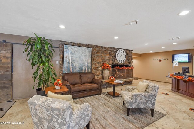 2303 N Plateau Dr, Flagstaff, AZ 86004 - living area featuring recessed lighting and light tile patterned floors