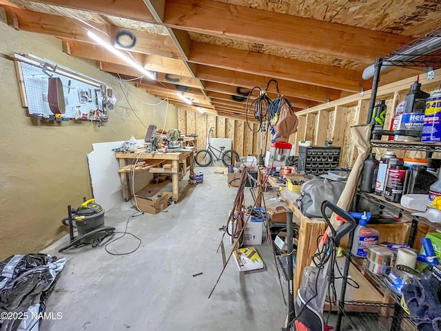 3153 Pinetree Dr, Williams, AZ 86046 - below grade area with a workshop area