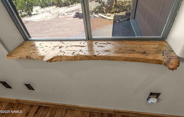 1384 W Canvasback Trl, Williams, AZ 86046 - detailed view of wood finished floors