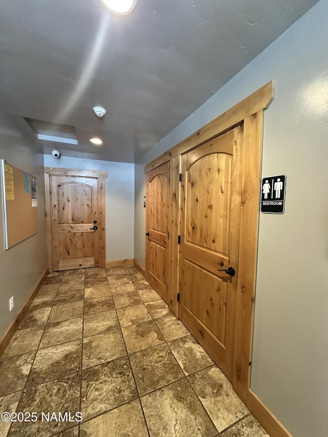 3200 S Litzler Dr Unit 3-212, Flagstaff, AZ 86005 - hall featuring baseboards