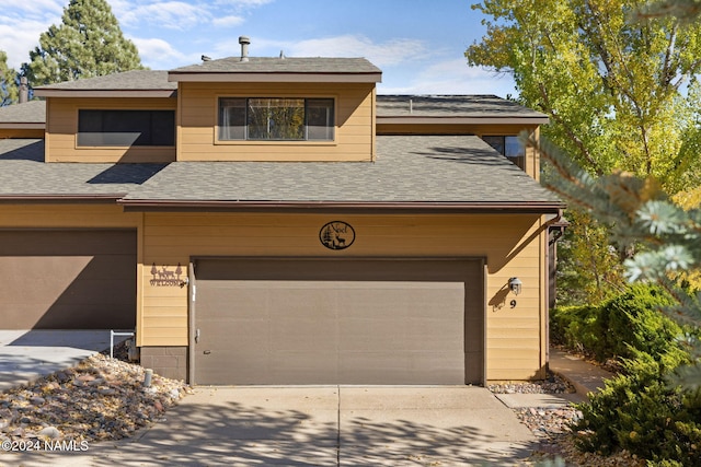 view of front facade with a garage