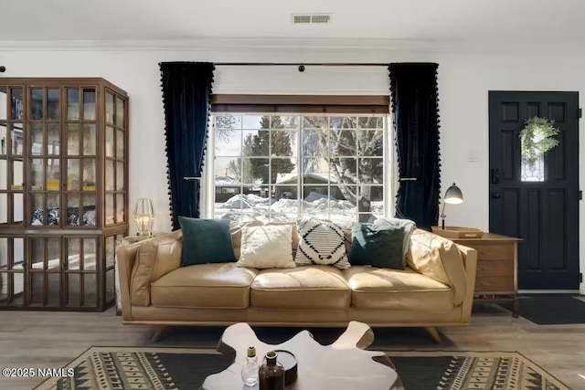 420 W Navajo Rd, Flagstaff, AZ 86001 - living room with wood finished floors and ornamental molding