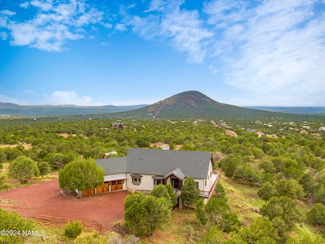 bird's eye view with a mountain view