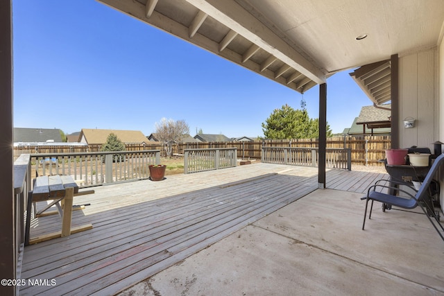905 Hereford Dr, Williams, AZ 86046 - wooden terrace with a fenced backyard