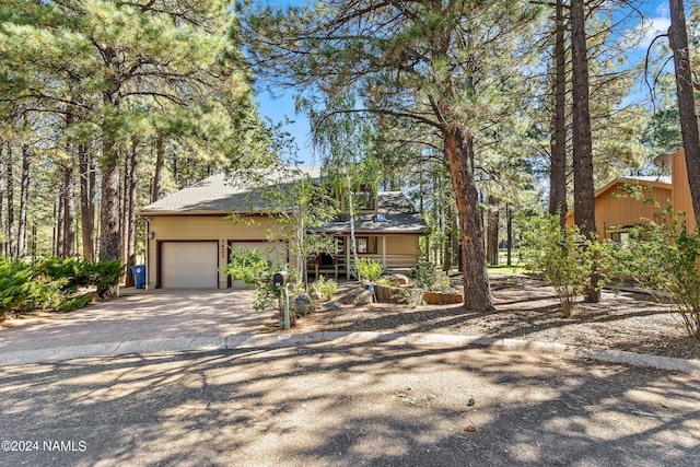 view of front facade featuring a garage