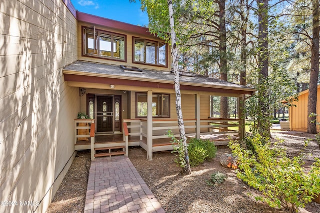 view of front of house featuring covered porch