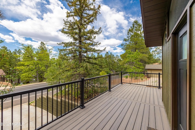 6205 N Country Club Dr, Flagstaff, AZ 86004 - view of wooden terrace
