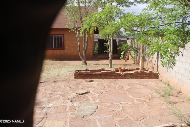 322 W Mahoney St, Winslow, AZ 86047 - view of patio / terrace featuring a fenced backyard