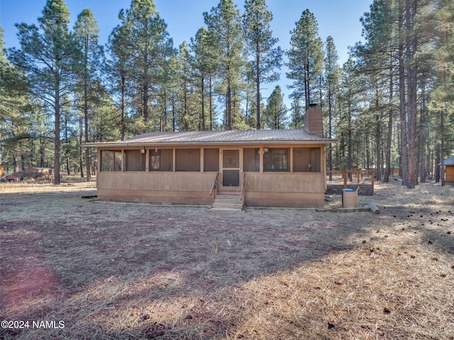 view of front of property