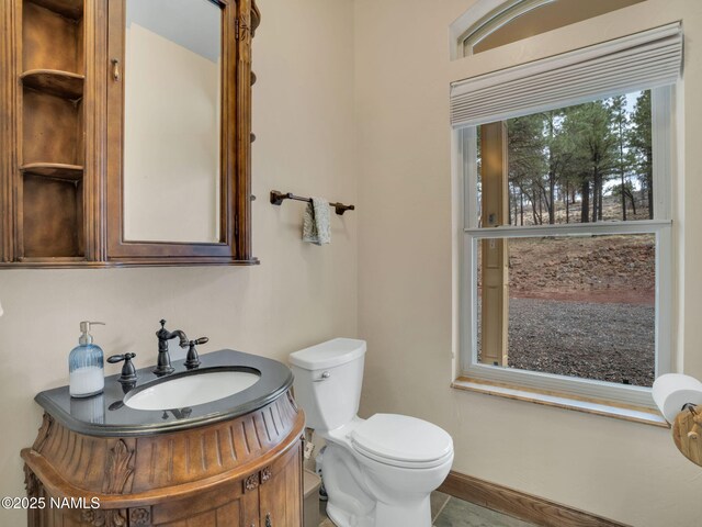 284 E Foothill Trl, Williams, AZ 86046 - half bathroom featuring toilet and vanity