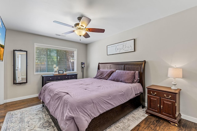 3425 W Mountain Dr, Flagstaff, AZ 86001 - bedroom with dark wood-style flooring and ceiling fan