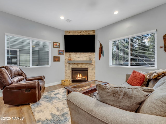 867 Onieda, Flagstaff, AZ 86005 - living room with wood finished floors, a fireplace, baseboards, and recessed lighting