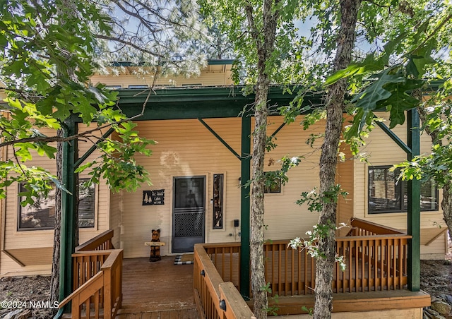 335 Sandia Cir, Munds Park, AZ 86017 - back of house featuring a deck