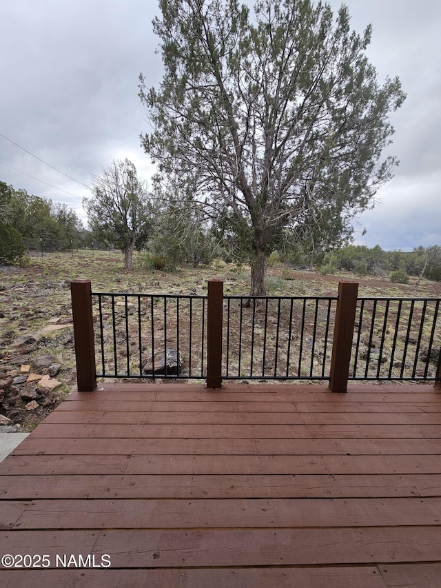 588 W Mesa Dr, Williams, AZ 86046 - view of wooden terrace