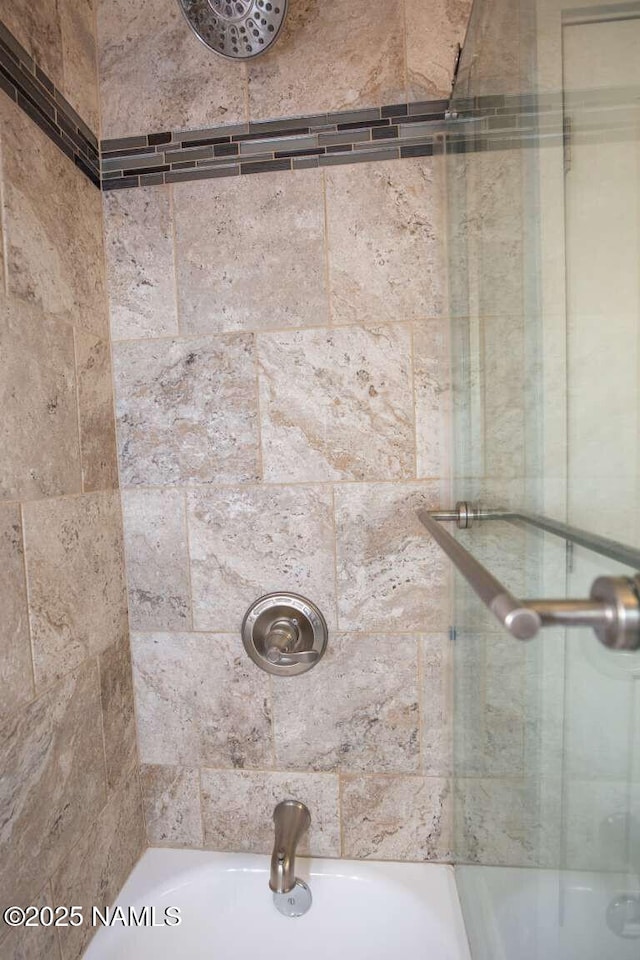 73 Seneca Dr, Flagstaff, AZ 86005 - full bathroom with a tile shower