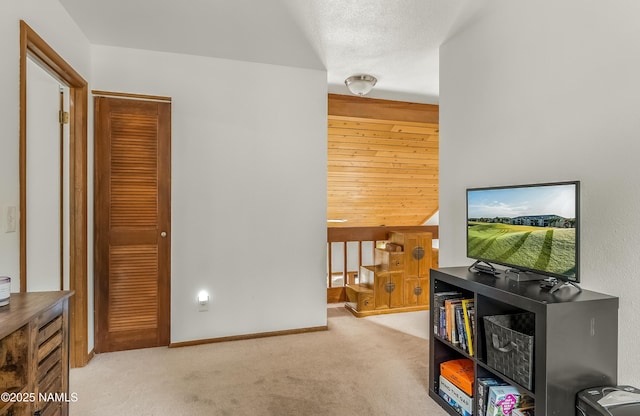 2606 N Fremont Blvd, Flagstaff, AZ 86001 - sitting room featuring carpet flooring and baseboards