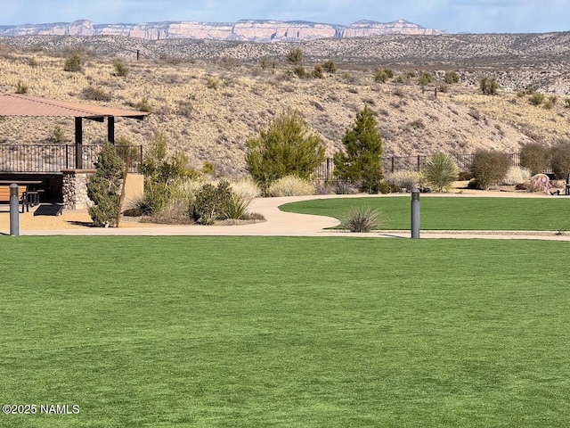 view of yard with a mountain view