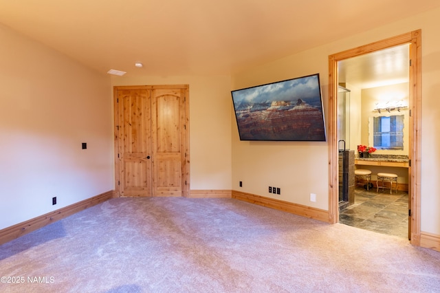 2163 S Highland Mesa Rd, Flagstaff, AZ 86001 - interior space featuring light colored carpet and connected bathroom