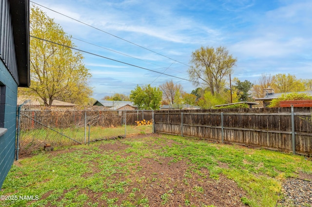 2814 N Patterson Blvd, Flagstaff, AZ 86004 - view of yard