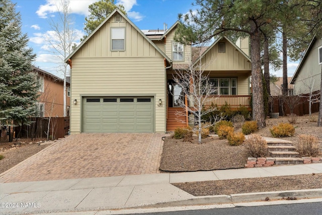 view of front of property featuring a garage