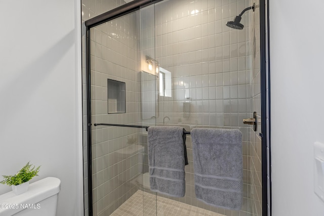 302 W Oak Ave Unit 5, Flagstaff, AZ 86001 - full bath with toilet and a stall shower