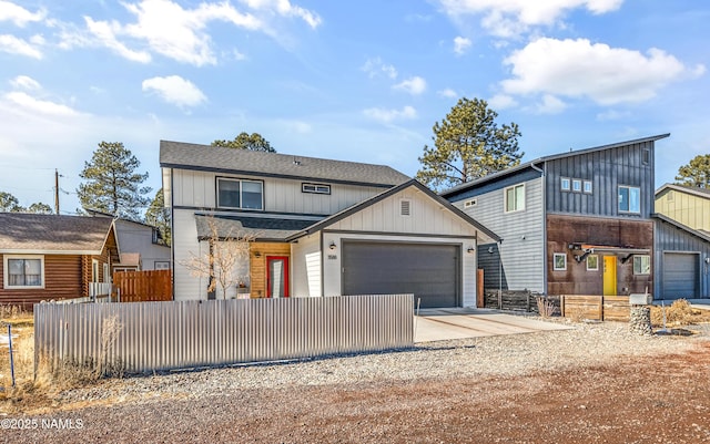 view of front facade featuring a garage