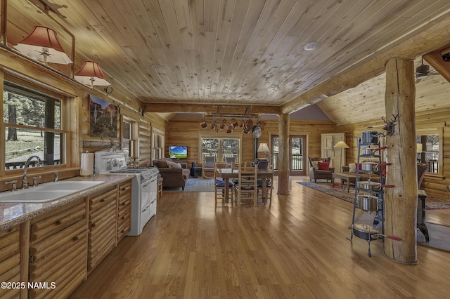 13898 Alpenglow Rd, Flagstaff, AZ 86001 - photo 8