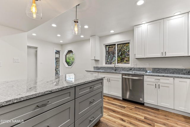 1024 E Hillcrest Dr, Flagstaff, AZ 86004 - kitchen featuring stainless steel dishwasher, plenty of natural light, recessed lighting, gray cabinetry, and hanging light fixtures