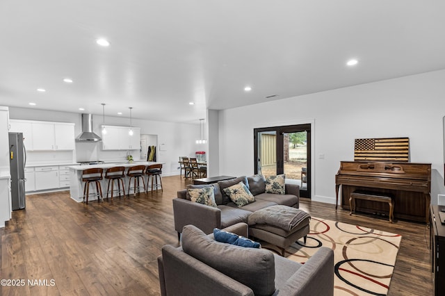 8441 N Fleming Dr, Flagstaff, AZ 86004 - living area featuring dark wood finished floors and recessed lighting